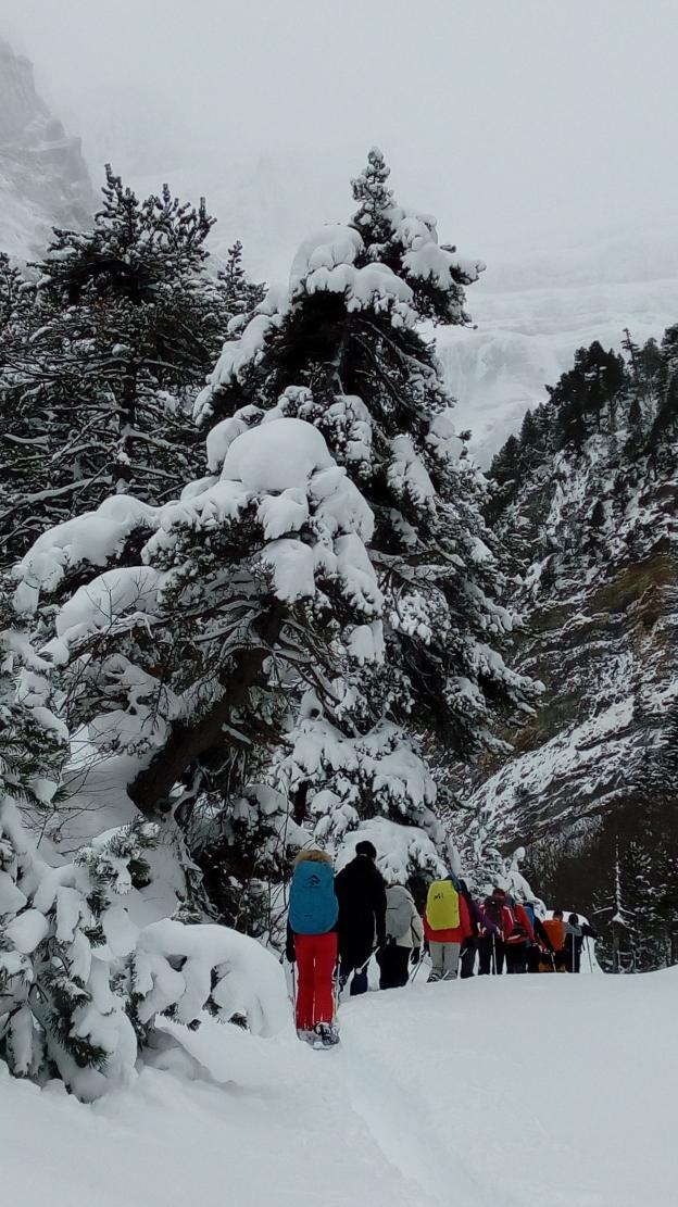 Chute abondante à Gavarnie, unesco 