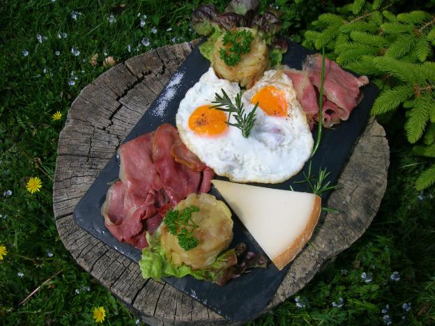 après la montée le réconfort gustatif pyrénées