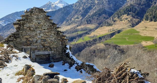 penaous, ancien toit de chaume pyrénées